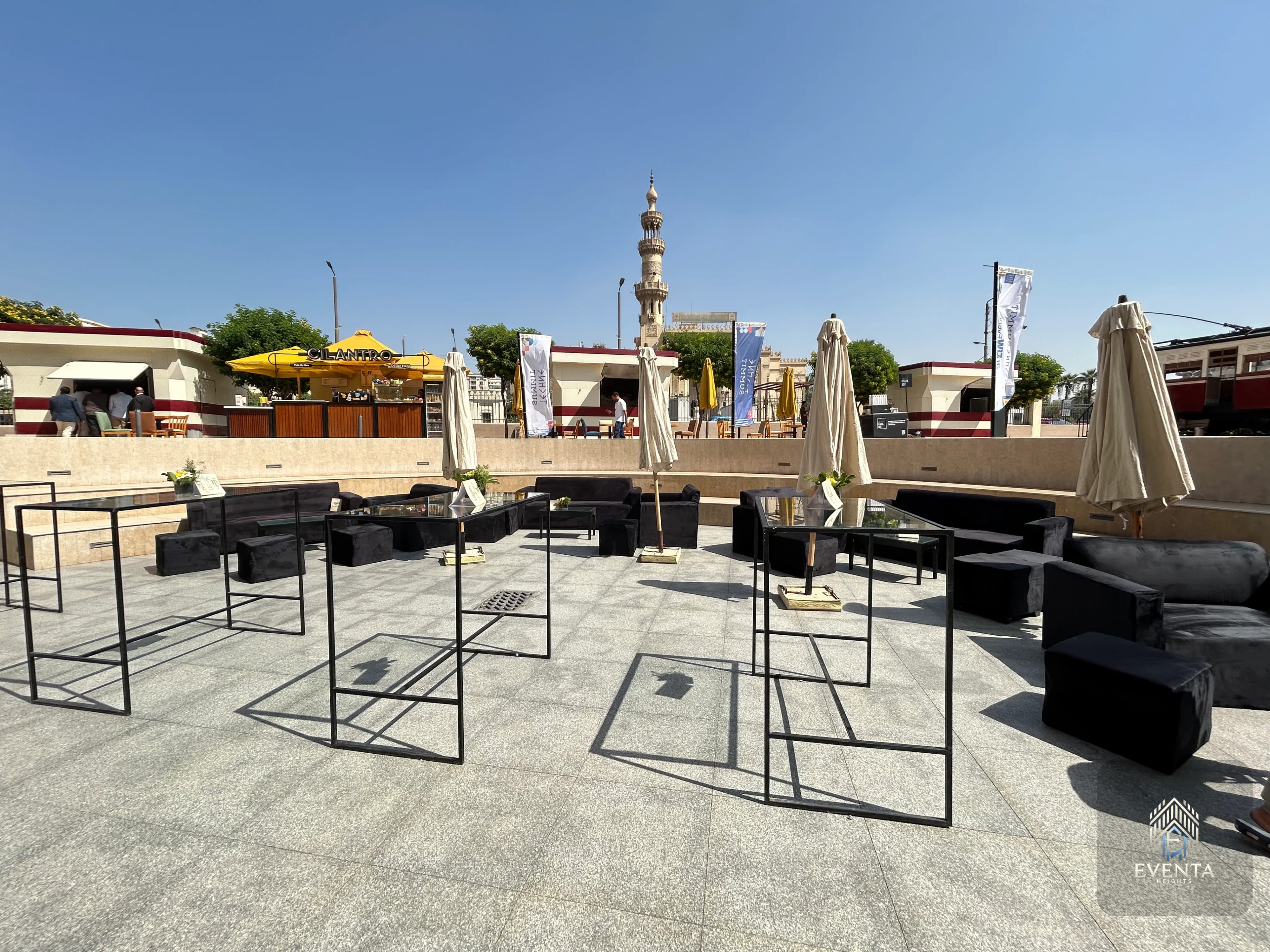 ترابيزة High Table
